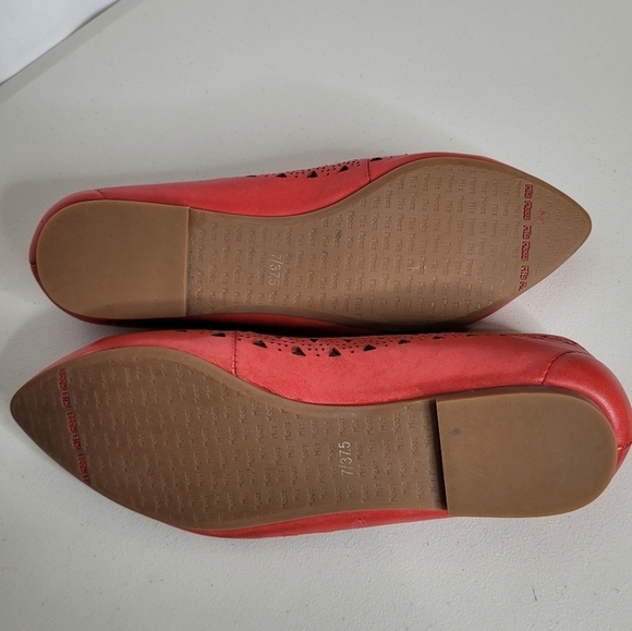 Miz Mooz NYC Red Bombay Cutout Pointed Toe Ballet Flats - Size 7 - 7.5 (7/37.5) - Picture 10 of 15